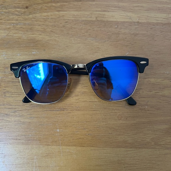 New women’s Clubmaster Ray-Bans - Picture 5 of 7